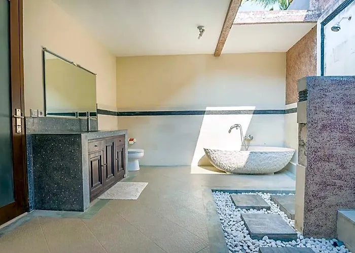 Mahayana 3br -7min Access & 10min To Canggu ホテル 5*