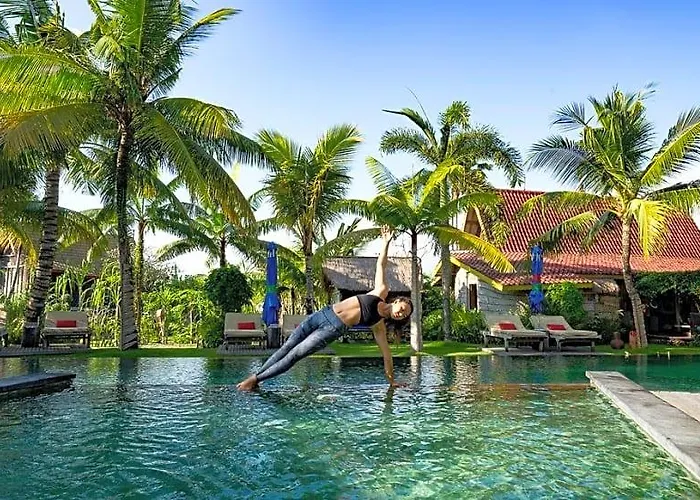 ホテル Mahayana 3br -7min Access & 10min To Canggu 5*